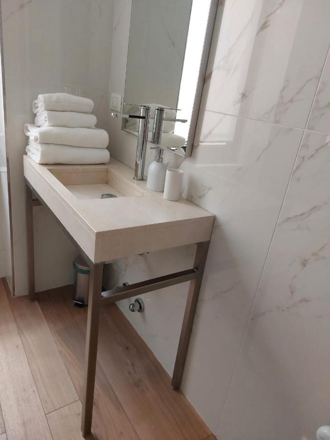 Nj Hotels & Apartments San Pietro All'Orto 6 밀라노 외부 사진