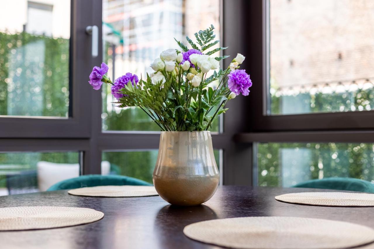 Nj Hotels & Apartments San Pietro All'Orto 6 밀라노 외부 사진