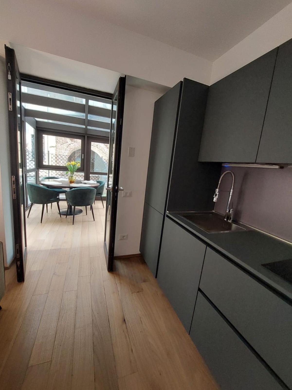 Nj Hotels & Apartments San Pietro All'Orto 6 밀라노 외부 사진