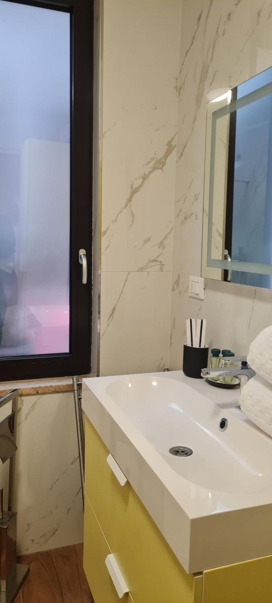 Nj Hotels & Apartments San Pietro All'Orto 6 밀라노 외부 사진